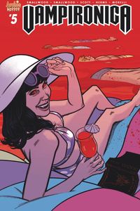 [Vampironica #5 (Cover A Smallwood) (Product Image)]