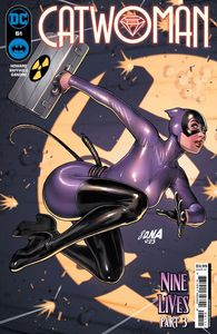 [Catwoman #61 (Cover A David Nakayama) (Product Image)]