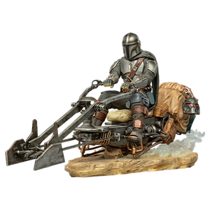 [Star Wars: The Mandalorian: Deluxe Art Scale 1:10 Statue: The Mandalorian On Speederbike  (Product Image)]