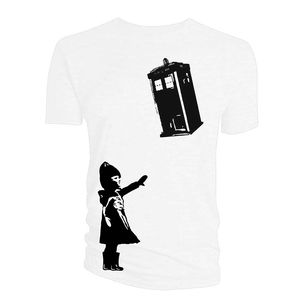 [Doctor Who: T-Shirts: TARDIS Graffiti (Product Image)]
