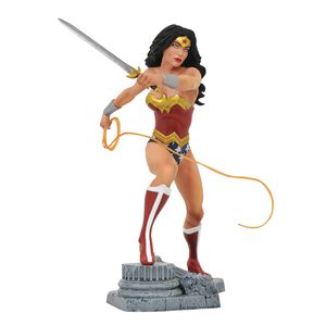 [DC Gallery PVC Statue: Wonder Woman (Lasso Comic) (Product Image)]