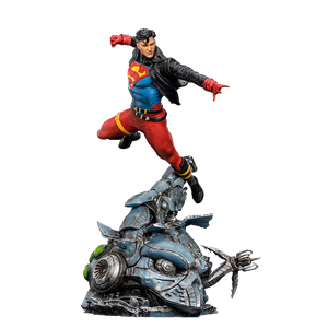 [DC Comics: Art Scale Statue: Superboy (Product Image)]