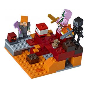 [LEGO: Minecraft: The Nether Fight (Product Image)]