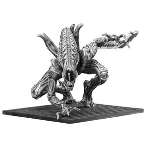 [Aliens: Kotobukiya ArtFX+ Statue: Alien Warrior (Product Image)]
