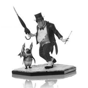 [DC Comics: Deluxe Statue: The Penguin (Product Image)]