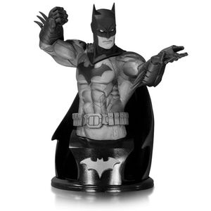 [DC Comics Super Heroes: Bust: Batman (Product Image)]