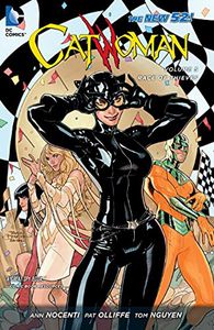 [Catwoman: Volume 5: Race Of Thieves (N52) (Product Image)]