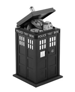 [Doctor Who: Cookie Jar: TARDIS (Product Image)]