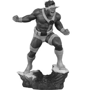 [X-Men: Premium Format Figure: Cyclops (Product Image)]