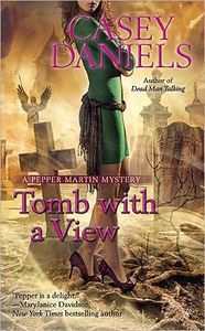 [Pepper Martin: Book 6: Tomb With A View (Product Image)]