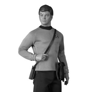 [Star Trek: Action Figure: Dr. Leonard Bones McCoy (Product Image)]