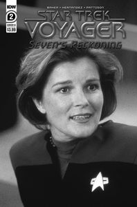 [Star Trek: Voyager: Sevens Reckoning #2 (Cover B Photo) (Product Image)]