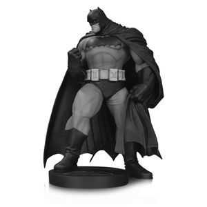 [DC Designer Series: Mini Statue: Batman By Andy Kubert (Product Image)]