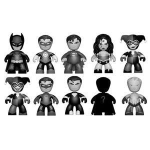 [DC Universe: Mini Mezitz: Mini Figures (Product Image)]