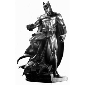 [Batman: Patina Mini Statue (Product Image)]