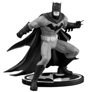 [DC: Batman: Black & White: Statue: Batman By Greg Capullo (2nd Edition) (Product Image)]