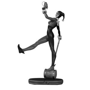 [DC Comics: Cover Girls: Statue: Harley Quinn (Product Image)]