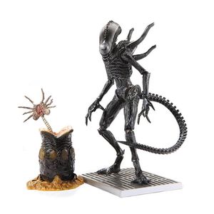 [Aliens: Colonial Marines: Action Figure: Xenomorph Lurker (Product Image)]
