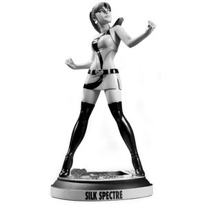 [Before Watchmen: Statue: Silk Spectre (Product Image)]
