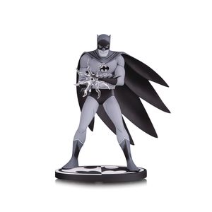 [Batman: Statue: Black & White Batman By Jiro Kuwata (Product Image)]
