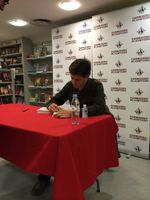 [Randall Munroe Signing What If? (Product Image)]