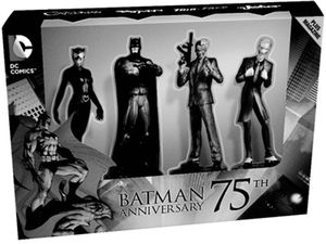 [DC: Masterpiece Figure Magazine #1 Batman 75th Anniversary Set (Product Image)]