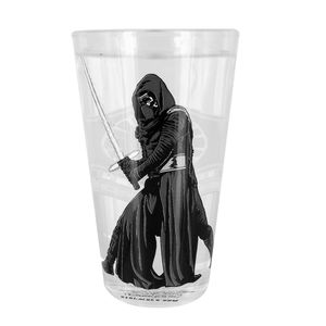 [Star Wars: The Force Awakens: Mug: Colour Change Glass: Kylo Ren (Product Image)]