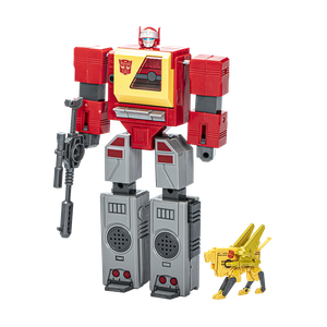 [Transformers: Generations: 40th Anniversary: Retro Action Figure: Autobot Blaster & Steeljaw (Product Image)]