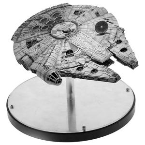 [Star Wars: Empire Strikes Back: Prop Replica: Millennium Falcon (Product Image)]