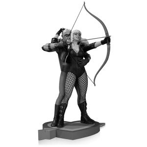 [DC: Statue: Green Arrow & Black Canary (Product Image)]