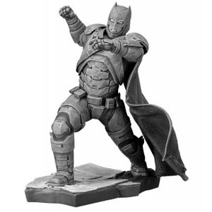 [DC: Batman v Superman: Kotobukiya ArtFX+ Statue: Batman (Product Image)]