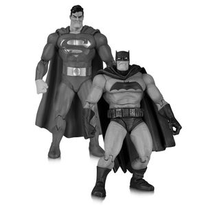 [Batman: Dark Knight Returns: 30th Anniversary: Action Figure 2 Pack (Product Image)]