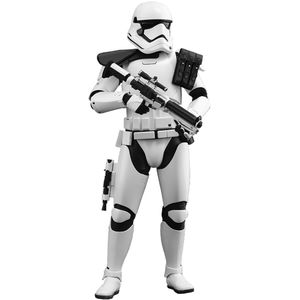 [Star Wars: The Force Awakens: Hot Toys Deluxe Action Figure: First Order Stormtrooper Officer (Product Image)]