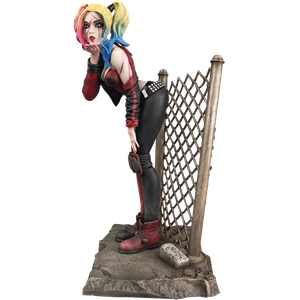 [DC: Gallery Statue: DCeased Harley Quinn (Product Image)]