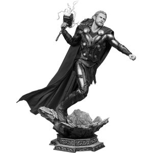 [Marvel: Premium Format Figure: Thor: The Dark World (Product Image)]