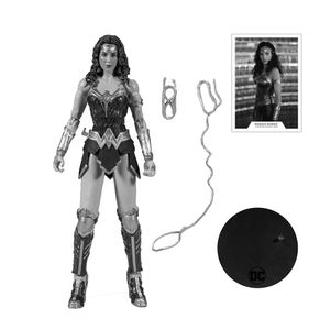 [Wonder Woman 1984: DC Multiverse Action Figure: Classic Outfit Wonder Woman (Product Image)]