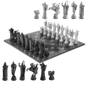 [Harry Potter: Deluxe Chess Set (Product Image)]